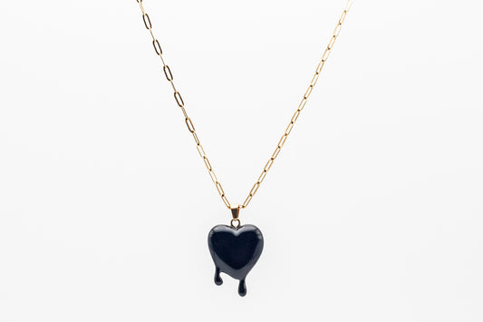 Bleeding Heart Chain Black