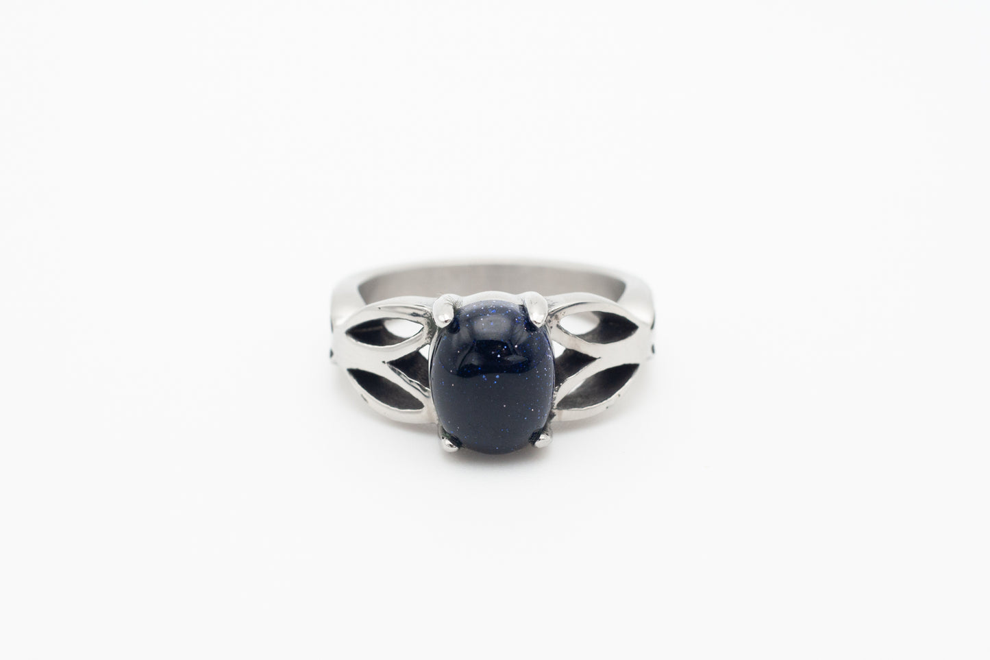 Reverie Signet Ring